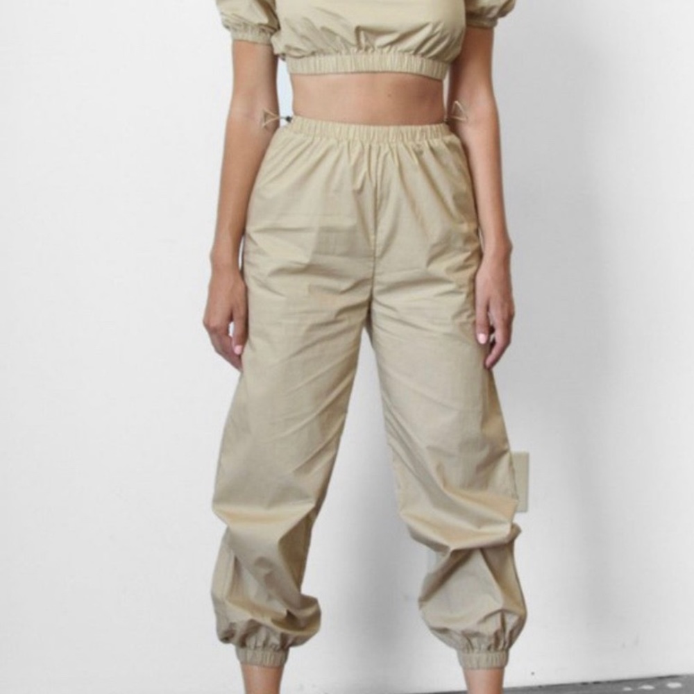 2 piece - Picture 2 of 2
